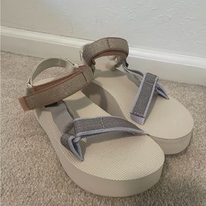 Platform Teva brand sandals!